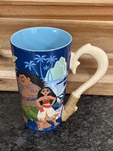 Disney MOANA groß Keramik Becher Tasse Maui Fisch Haken Griff 14 Unzen groß blau Becher - Bild 1 von 6