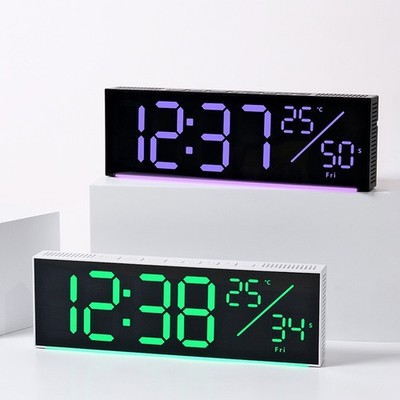 Digitale Wanduhr große LED Zahlen mit RGB Farbmodi für Wohnzimmer