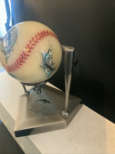 RARE Florida Marlins Miami Dolphins Stadium Employee Month Award MLB/NFL #7700 - Picture 8 of 16