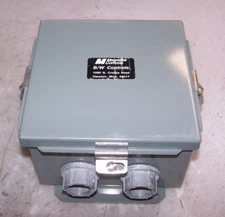 NEW MAGNETEK WALL MOUNT ELECTRICAL ENCLOSURE 6.5" x 6.5" x 4"