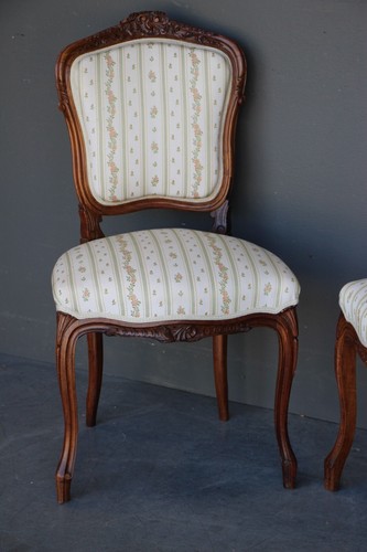 Antique French Louis XV parlour chairs well carved walnut fab upholstery 1870’s - Picture 2 of 9