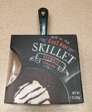 THE CAST IRON SKILLET BROWNIE BAKING SET FACTORY SEALED