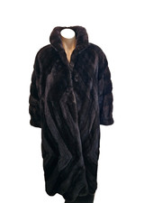 Fendi Vintage Dark Brown Beautifully Styled Fur Coat With Fendi Lining - S/m