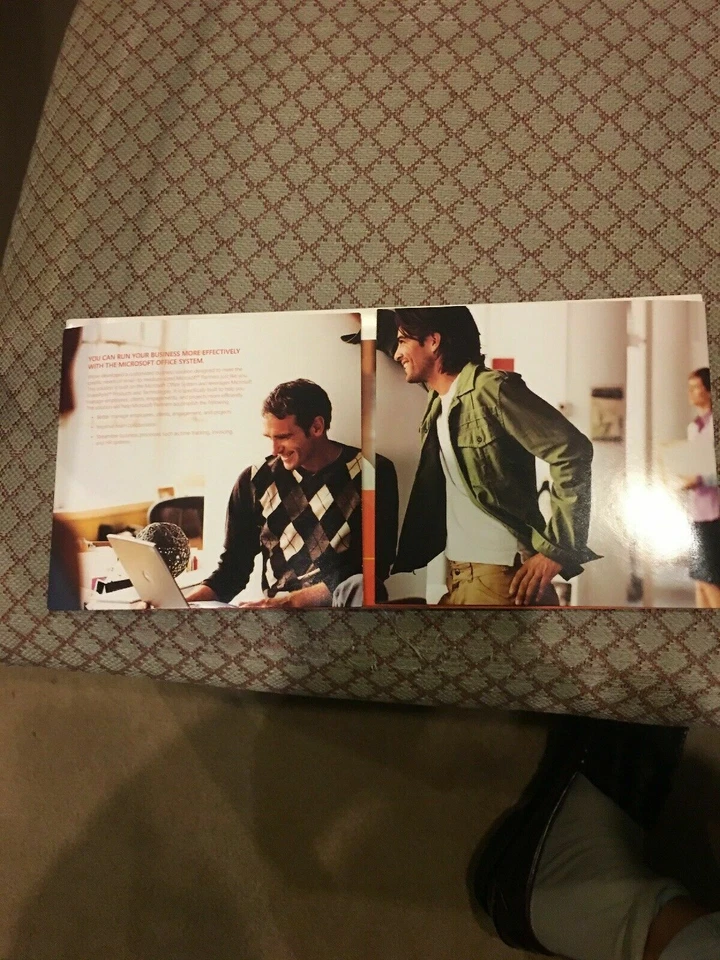 Microsoft Office Pro 2003,share point 2003, Sql Server2000,win2003, Guides, Keys - Image 2 of 3