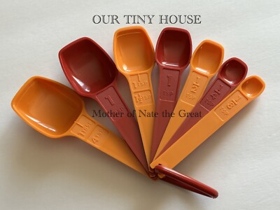 New Tupperware Measuring Spoons Set D Ring Harvest Burnt Orange & Red Vintage