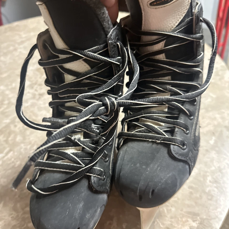 Patines de hielo Tuuk personalizados Nike Ignite Foto 4 de 4