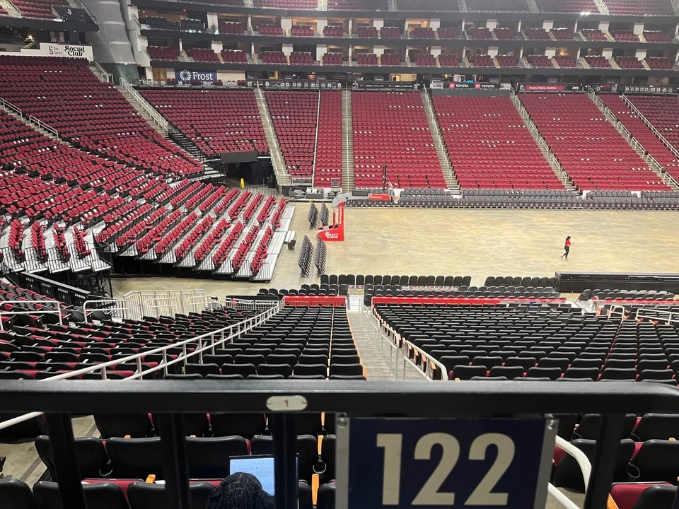 2 Tickets - Houston Rockets vs San Antonio Spurs - Jan. 20th - Sec. 122 Row: WC - Image 3 of 4