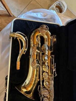 Selmer Bundy II Tenor Saxophone