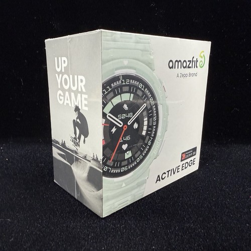 Amazfit Active Edge Smart Watch W/ Rugged Sport & Fitness Design Mint Green, New - Photo 4 sur 7