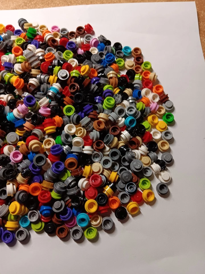 LEGO BULK LOT OF 1000 1X1 ROUND PLATES MIXED COLORS #4073 - Image 2 of 3