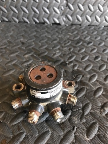 Ford Focus 1.8 Tdi 2002-2006 Jahr Kraftstoffverteiler Delphi 1S4Q9D280Ad