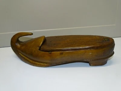 -ANCIEN SABOT BOIS avec couvercle Formant BOITE COLLECTION ART POPULAIRE VITRINE - Photo 1/4
