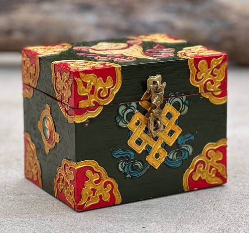Reloj de joyería tallado a mano caja de madera pintada a mano Nepal recuerdo tesoros - Imagen 11 de 19