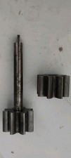 RANGE ROVER CLASSIC 3.5 V8   NOS OIL PUMP SHAFT ERC1351 GEAR & idler gear 602017