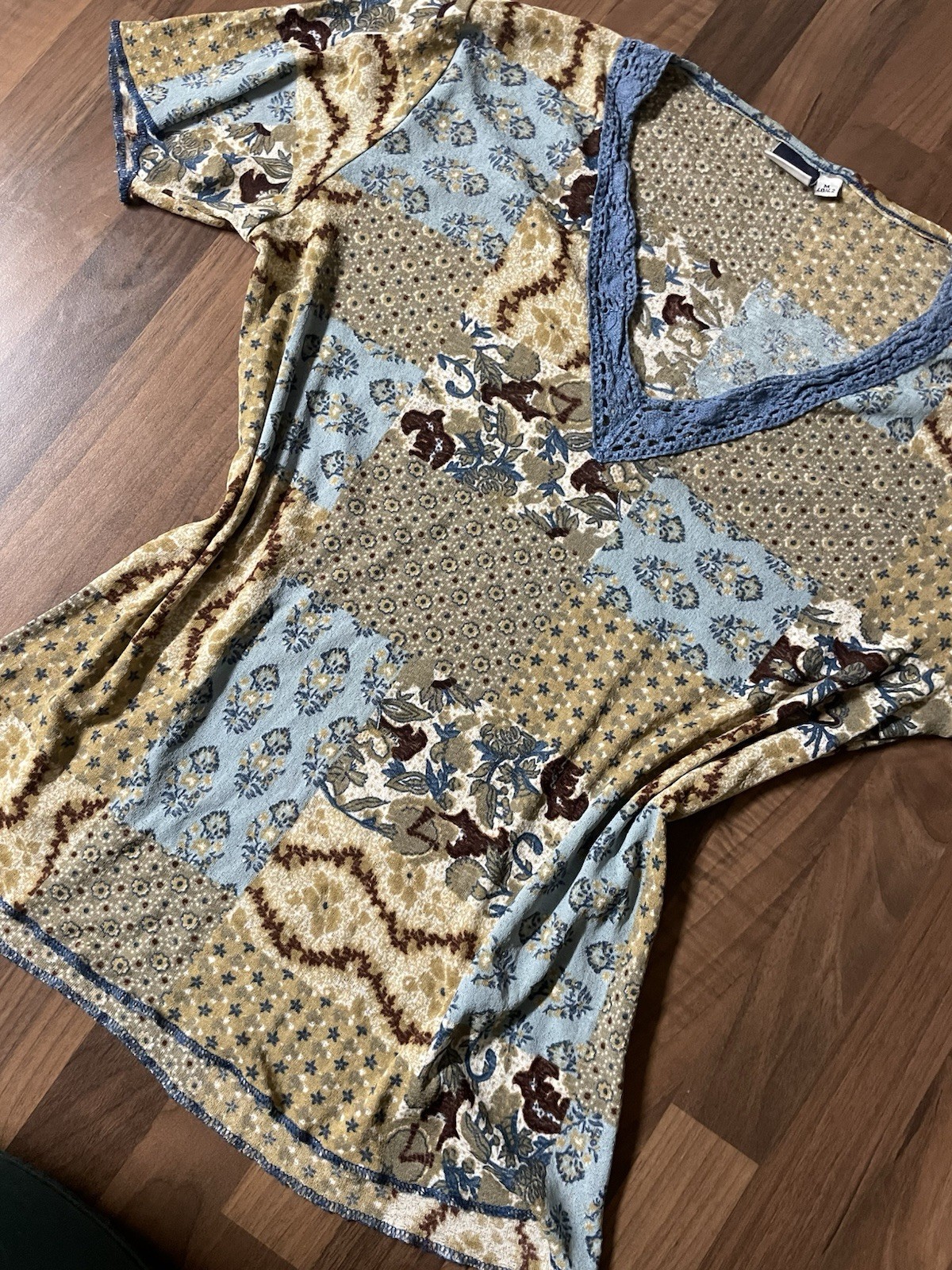 Basic Concept Patchwork Short Sleeve Top With Lac… - image 3