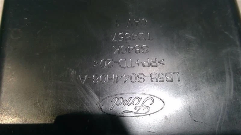 2020-2022 FORD EXPLORER CENTER CONSOLE STORAGE COMPARTMENT INSERT MAT  - Image 3 of 4