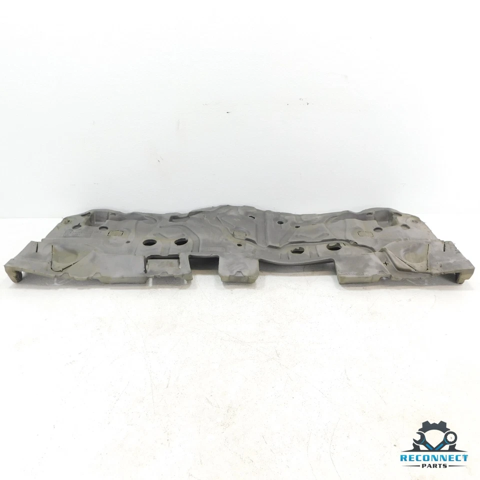 BMW 528i 535i M5 F10 2011-2016 panel de moldura superior trasero aislador OEM Foto 2 de 4