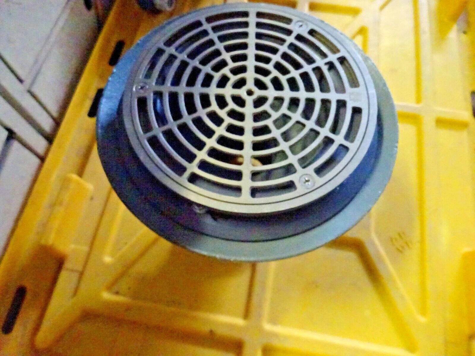 sioux chief 863-f12 CAST IRON FLOOR DRAIN