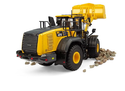 Universal Hobbies 1/50 Komatsu WA475-10 Wheel Loader DieCast Model