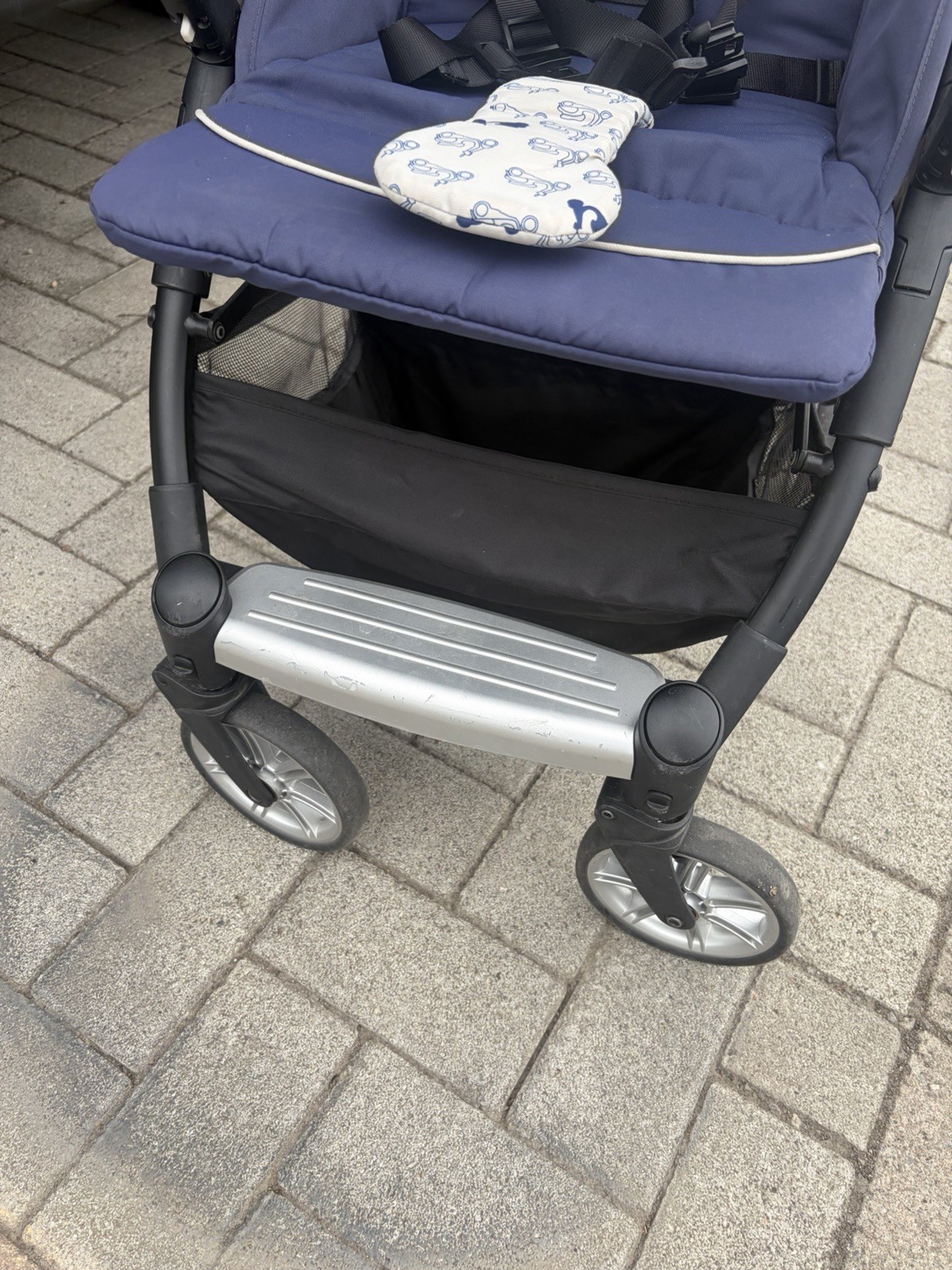 Inglesina Vespa passeggino singolo pieghevole con cappottina blu/bianco — foto 6