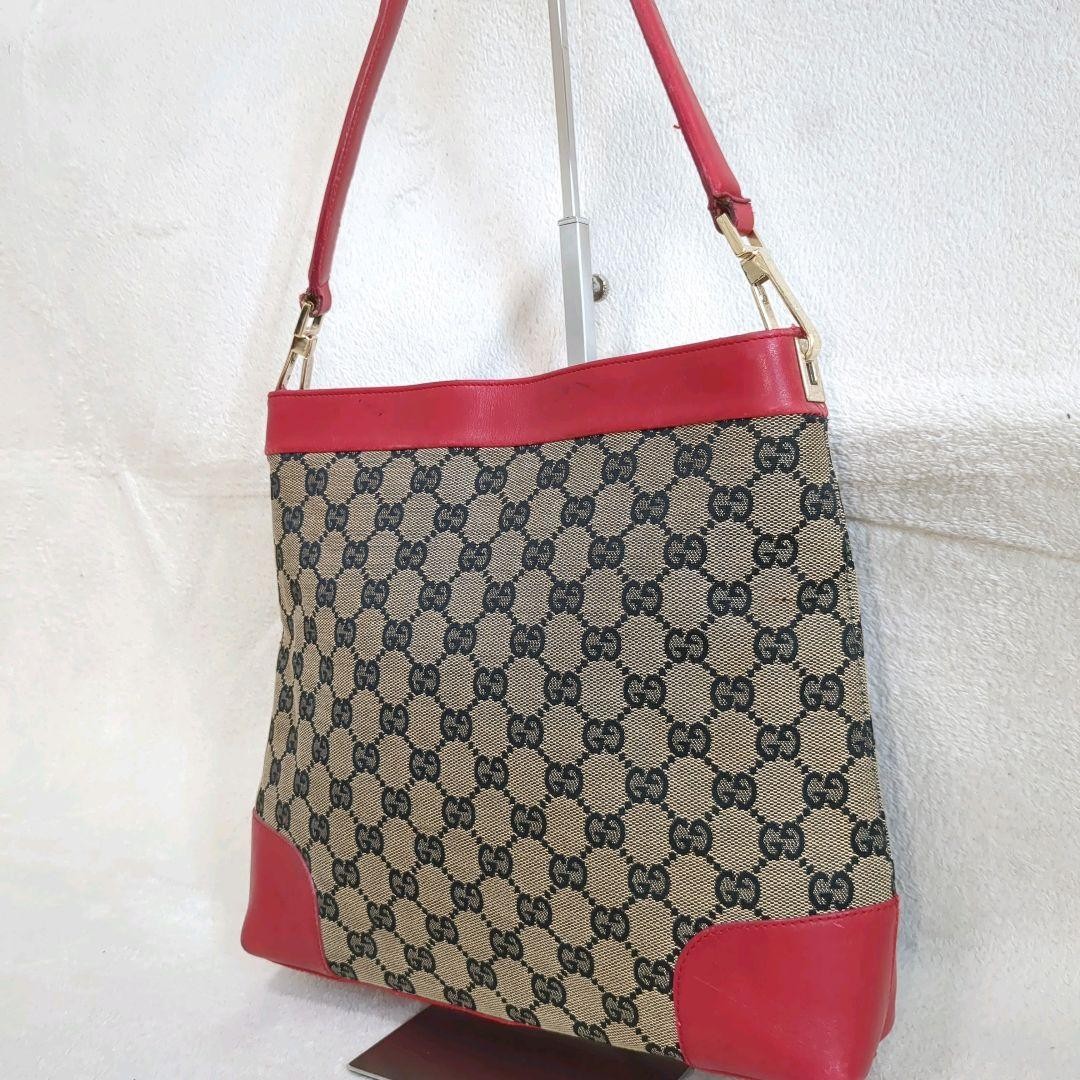 GUCCI GG Canvas Shoulder Bag in Brown Authentic F0709699 Model 001 4231 001998