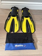 Mares Volo One Giallo/Nero Pinne e Borsa da Trasporto Taglia M/L UK 5,5-9 Ottime Condizioni