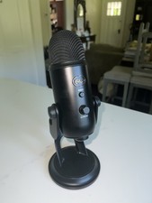 Blue Yeti USB Professional Microphone - Blackout Edition