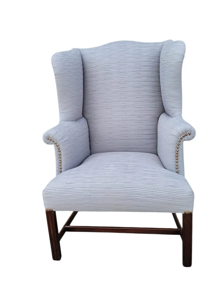 古董 19 世纪 Chippendale 带翼靠背椅修复内饰桃花心木 — 第 3/4 张图片