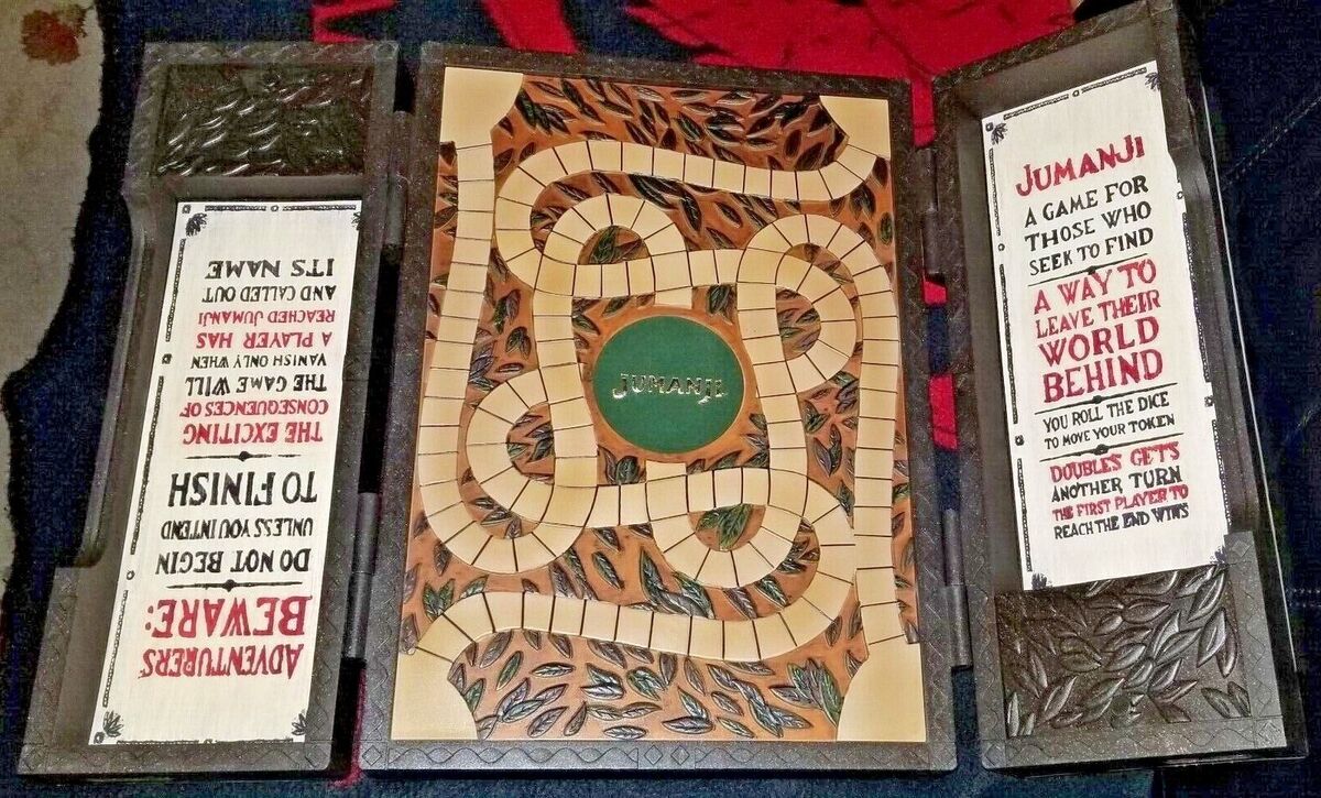 Jogo de Papelão JUMANJI na VIDA REAL! 🎲 🌺 🐒  Jogo de Papelão JUMANJI na  VIDA REAL! 🎲 🌺 🐒 Olá! Hoje Sam e a Sue farão um artesanato inspirado em