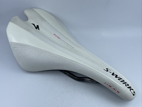 Selle classique spécialisée S-WORKS CHICANE 143 mm rail carbone blanc EXCELLENTE - Photo 1/12