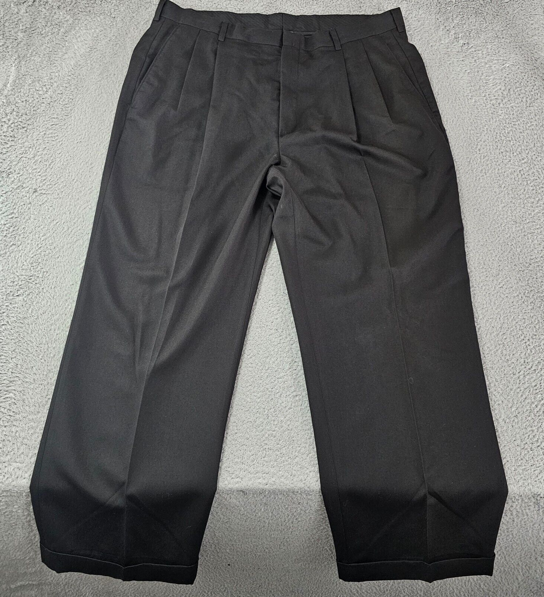 Haggar Dress Pants Mens 38x29 Black Pleated Cuffed Comfort Khaki