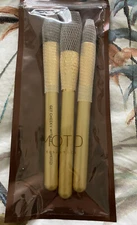 New/Sealed MOTD COSMETICS Gold Goddess 3 Piece Face Brush Set MSRP $30