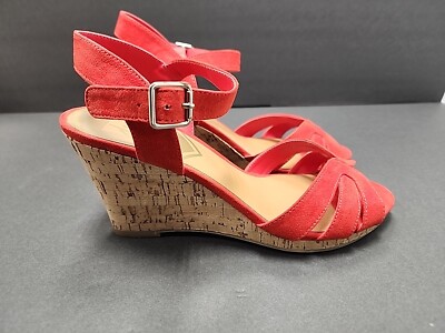 DV8 Dolce Vita Women's Red Faux Suede Ankle Wedge Sandals Size 8.5 Like A New!
