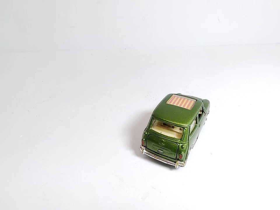 Corgi Toys BMC Mini-Cooper "S" Made In GT Britain Patent No 998217 - Image 3 of 4