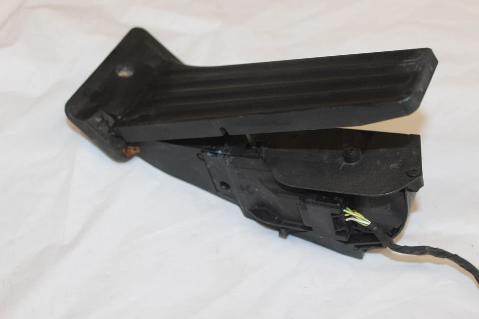 Автоматический педальный акселератор газа от оригинального производителя BMW X1 X2 X3 X4 G11 G12 740i 2016-2020 - Изображение 3 из 4