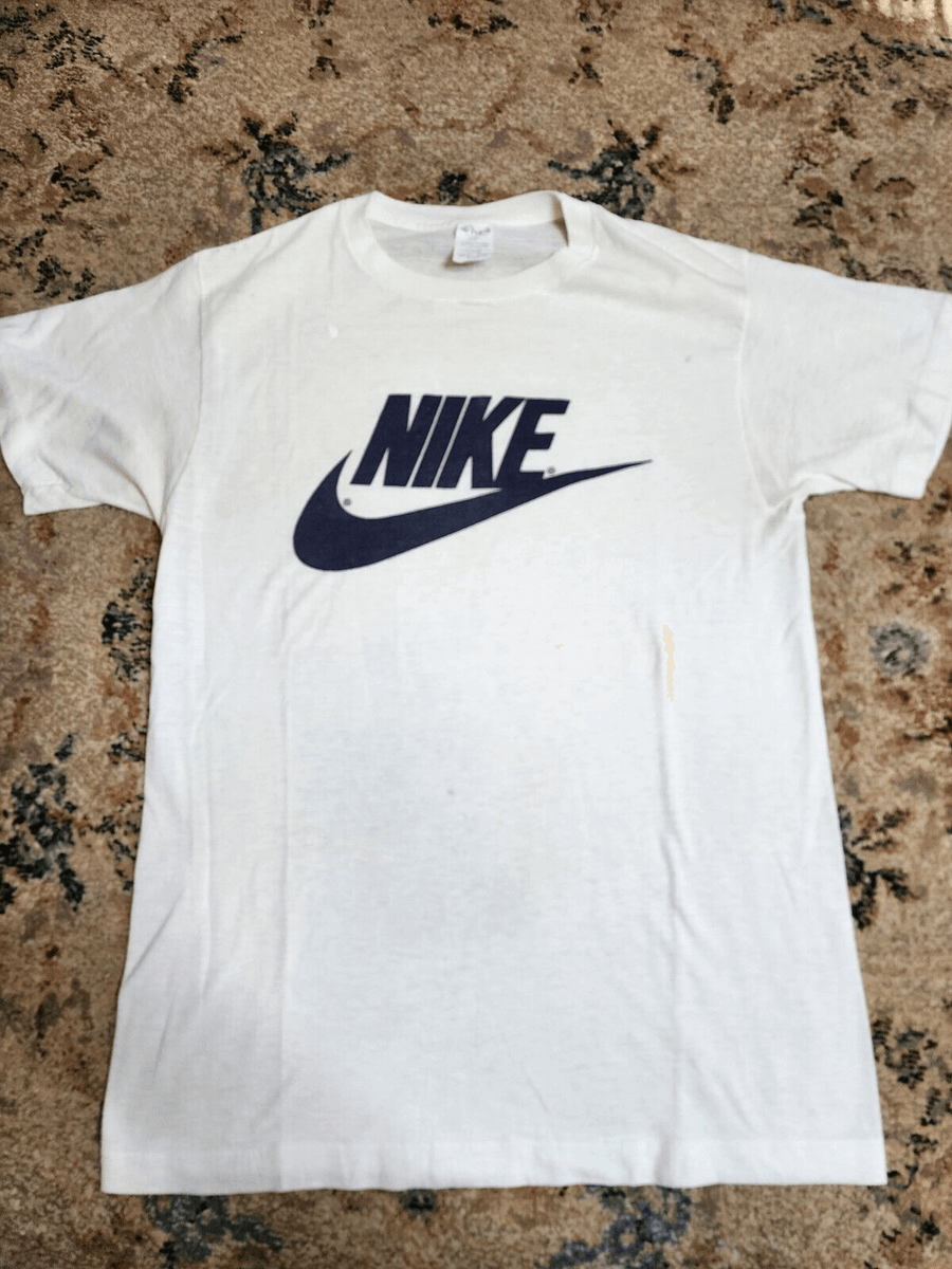 nike retro apparel