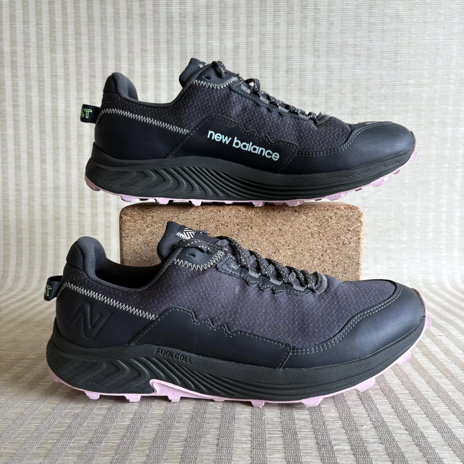 New Balance FuelCell 2190 Trail Running Shoes Mens 10.5 Womens 12 Gray WT2190W1