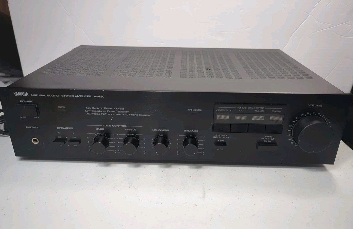 Yamaha A-420 Natural Sound Stereo Amplifier Receiver Vintage Audio