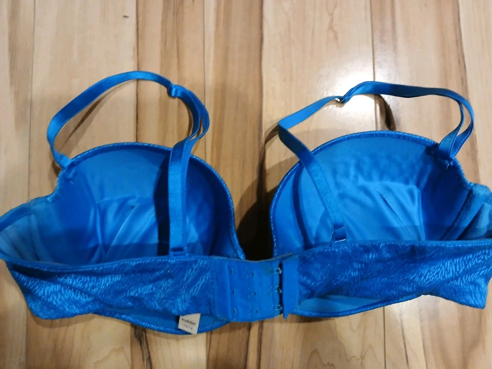 Sujetador con aros acolchado Wonderbra azul 38C Foto 2 de 4