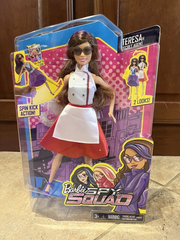 Mattel Barbie Fashion Doll Teresa Secret Agent DHF07 Barbie Spy Squad