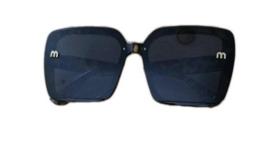 Mui Mui Oversize Damen-Sonnenbrille schwarz getönt eckiges Design Kunststoff
