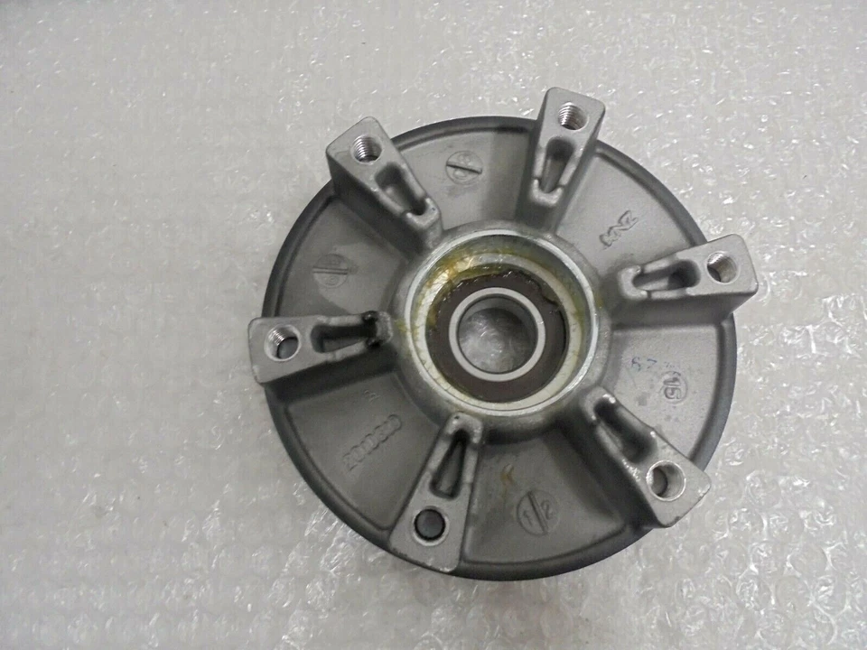 Conjunto portador de piñón trasero Triumph Bobber Scrambler Tiger Thruxton T2010606  Foto 2 de 2