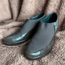 Donald J. Pliner SANA-D85 Italian Expresso Brown Crocodile Zip Wedge size 10 M