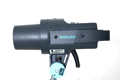 BRONCOLOR Pulso F2 Blitzkopf 1600J  sehr guter Zustand Blitzröhre klar mit MwSt.