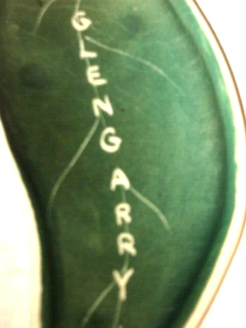 Rare Vande Studio Art Pottery Glengarry Girl Guide N.S.W. Souvenir Gumleaf Dish - Image 3 of 4