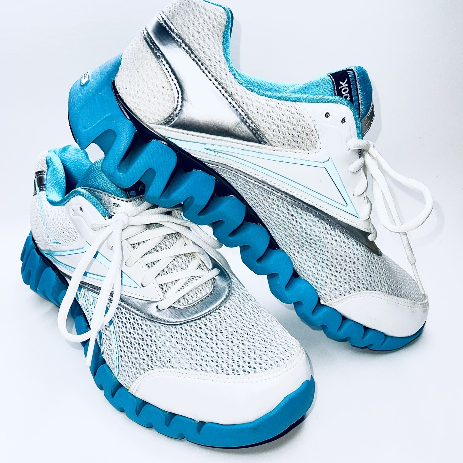 reebok women's white tennis shoes