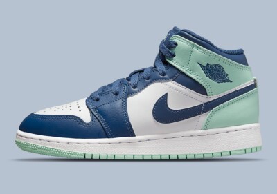 シューズ(男性用) Nike Air Jordan 1 Mid \"Blue Mint\" Air Jordan 1 Mid 'Blue Mint' 554724-413