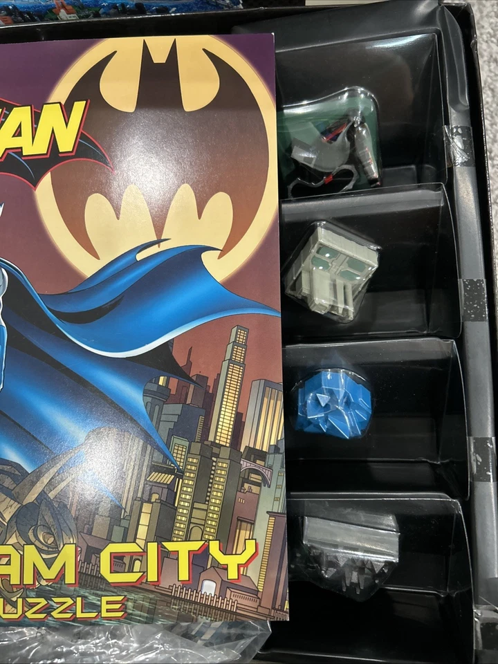 Batman 4D Jigsaw Puzzle Gotham City DC Comics 1550+ Pieces 160+ Buildings NIB 💯 - Image 2 of 4