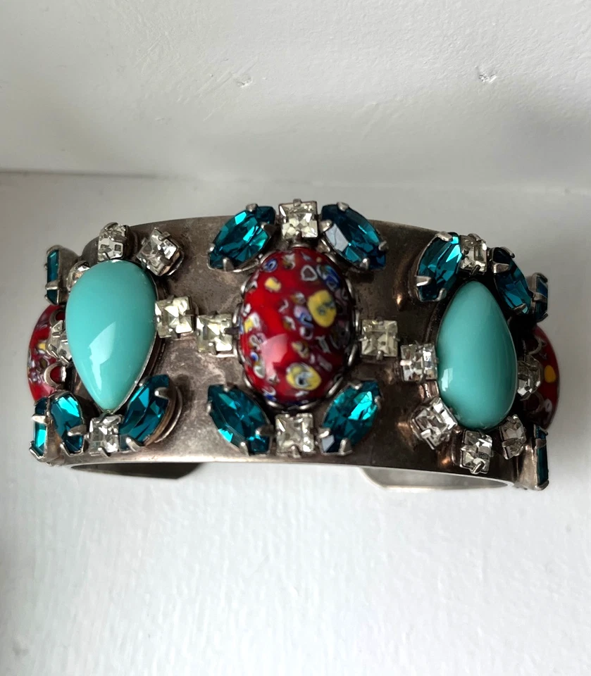 Brazalete Pulsera DANNIJO Perra Tono Plateado Oxidado con Piedra Cristal Rojo y Turquesa Foto 3 de 4