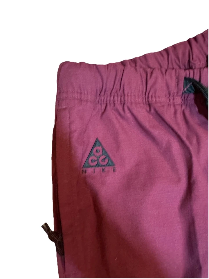 Calça Nike ACG Trail Masculina Média Roxa Jogger Nylon Cinto Resistente à Água Caminhadas - Imagem 3 de 4